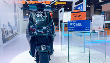 bat365INSIDE，，，登峰造「极」