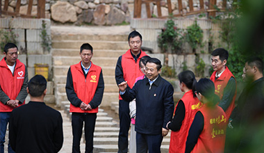 两会季丨围绕墟落振兴和配合富足，，张天任代表提交这些建议